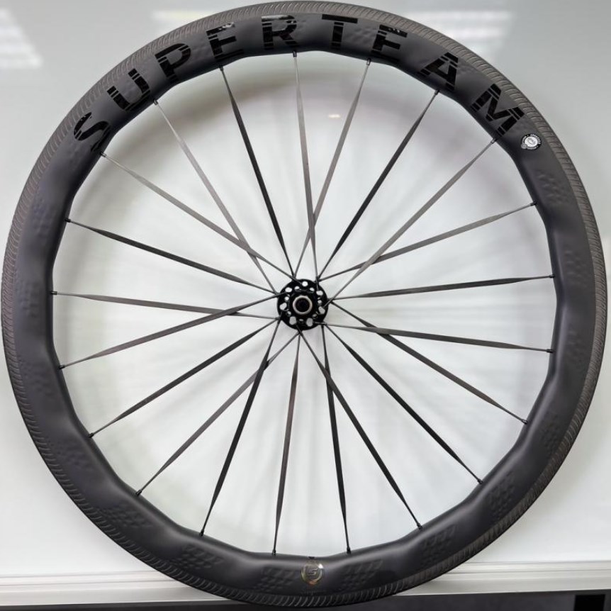 🔥全新公司貨🔥SuperTeam  Carbon 48/50 夾煞波浪框 亮黑標 碳纖維輪組 自行車輪組