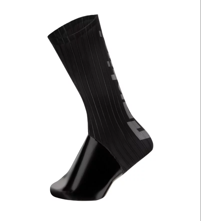 Santini 【究極】計時賽低風阻鞋套- 黑、白 兩色可選 輕量/空力