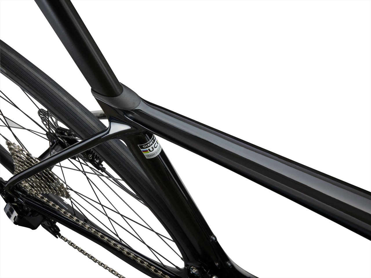 捷安特 GIANT 2025 TCR Advanced 2 KOM 公路車 -幻象白、碳纖黑 2色可選